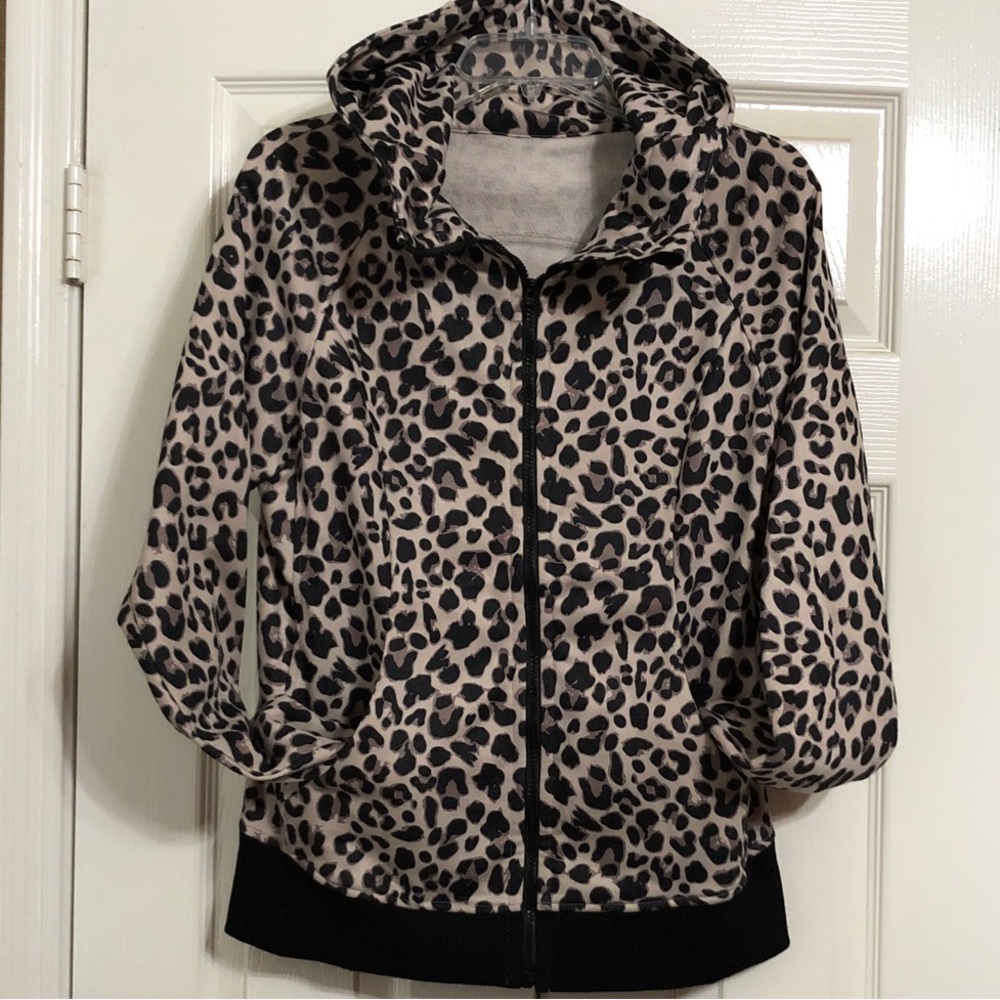 ProMover Juniors Size Large Leopard Print Women's Hooded Jacket With Pockets